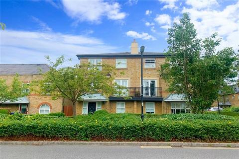 38 Coldstream Road, Caterham, CR3 5ZB