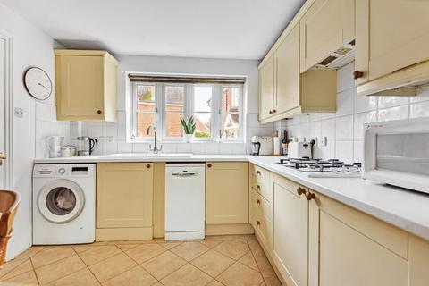 6 Coppice Place, Wormley, Godalming, GU8 5TY