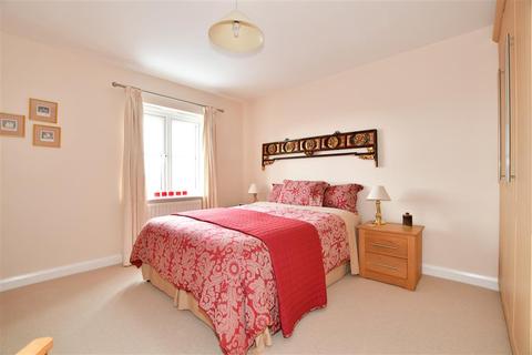 2 Trueman Road, Kenley, CR8 5GL