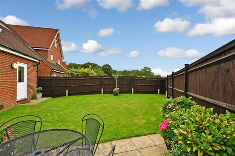 2 Trueman Road, Kenley, CR8 5GL