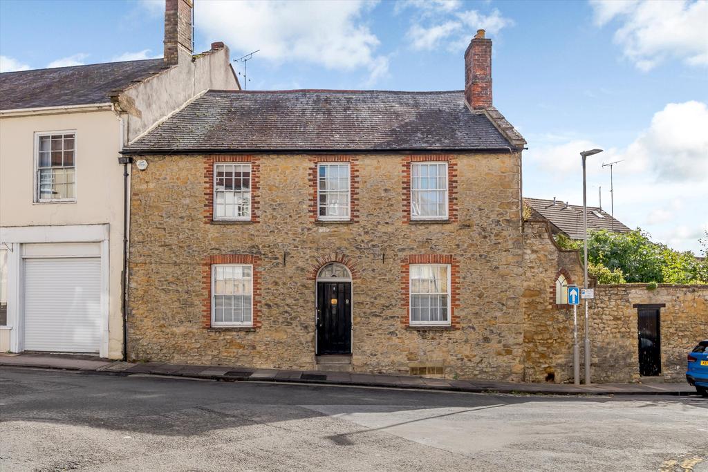 Ridgeway House, Higher Cheap Street, Sherborne, DT9 4 bed terraced