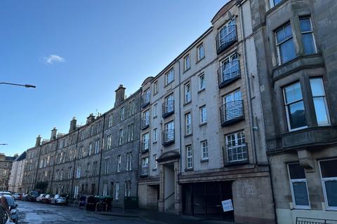 2 bedroom flat to rent, Blackwood Crescent, Newington, Edinburgh, EH9