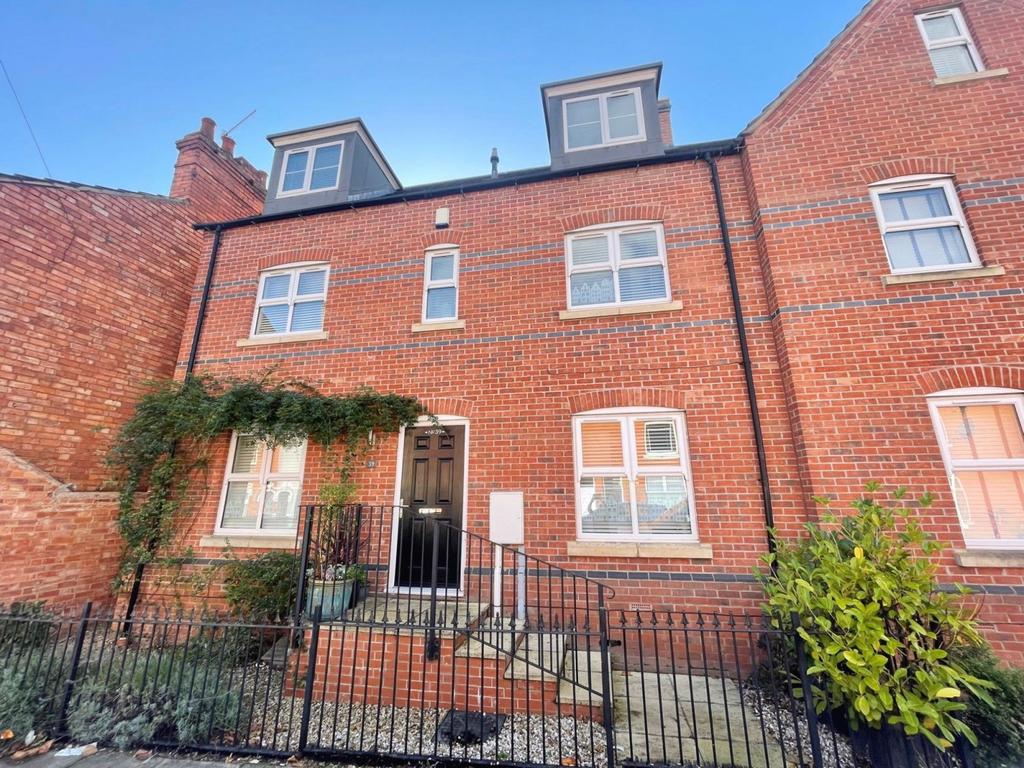 Greenwood Road, St James, Northampton... 3 bed semidetached house £295,000