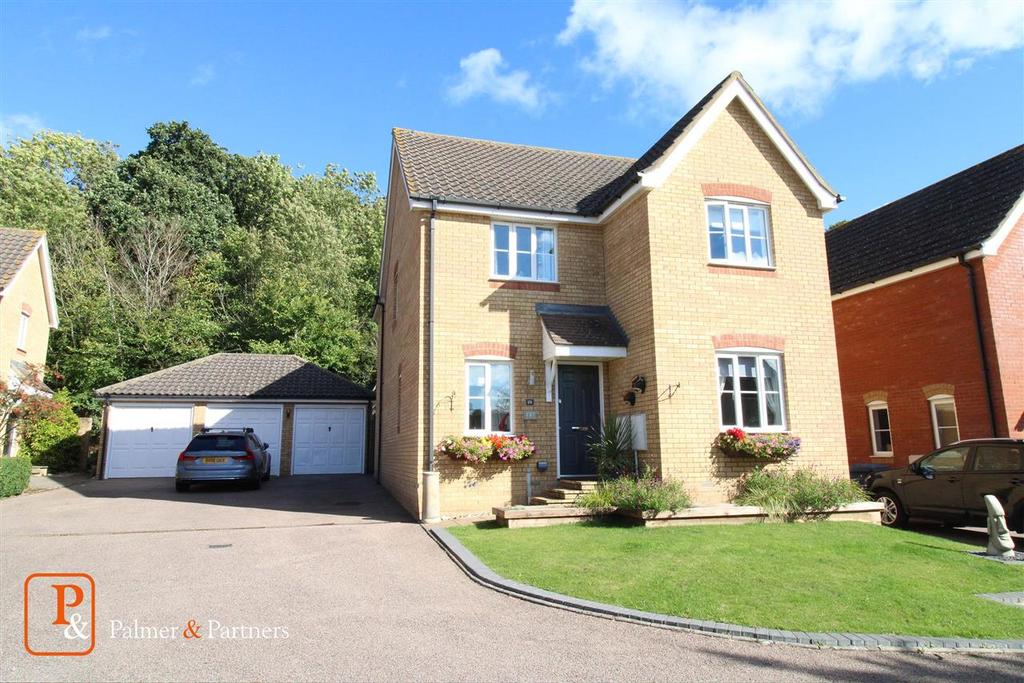 Wordsworth Close, Saxmundham 4 bed detached house £330,000