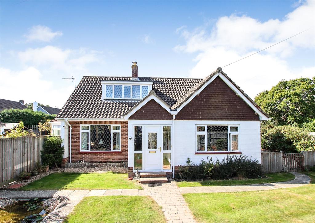 Haglane Copse, Pennington, Lymington, Hampshire, SO41 4 bed detached house £735,000