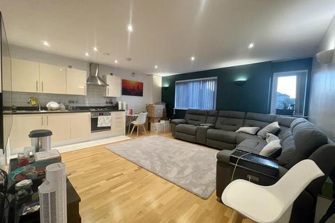 2 bedroom apartment to rent, Harvest Court,, York Way, Watford