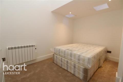 2 bedroom flat to rent, Chancery House, Rupert Street