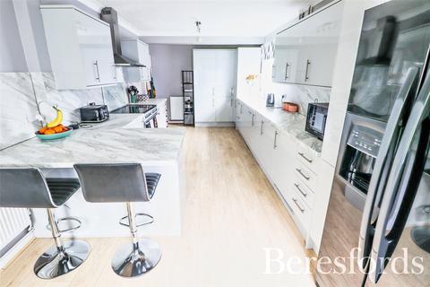 33 Grove Road, Tiptree, Colchester, CO5 0JL