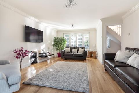 29 Burleigh Park, Cobham, KT11 2DU