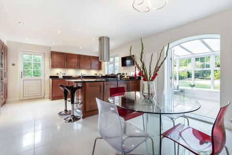 29 Burleigh Park, Cobham, KT11 2DU