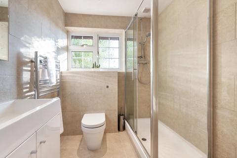 29 Burleigh Park, Cobham, KT11 2DU
