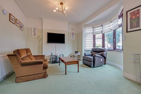 6 bedroom semi-detached house for sale - Kensington Road, Southend-on-sea, SS1