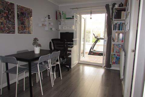 1 Chiseldon Avenue, Manchester, M22 5HW