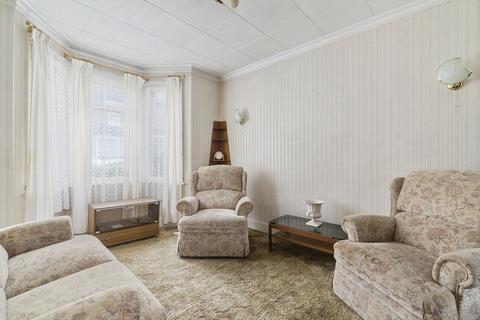 25 Grosvenor Road, Brentford, TW8 0NW