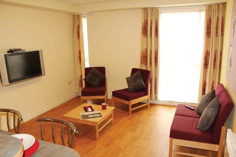 1 bedroom private hall to rent - The Hub