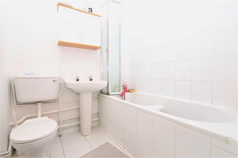3 Adlington Close, London, N18 1XJ