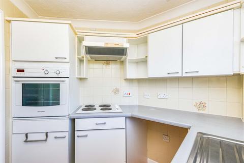 1 bedroom retirement property to rent, 27 Ribblesdale Court, Euston Road LA4