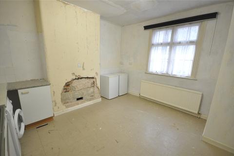 2 Emlyn Square, Swindon, SN1 5BP