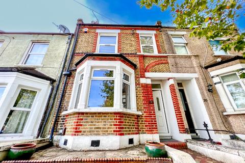 2 bedroom terraced house to rent, Congo Road, Plumstead, London, SE18 1TG
