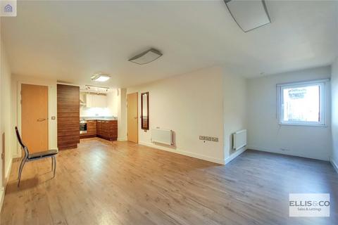 2 bedroom apartment to rent, The Green, Southall, UB2