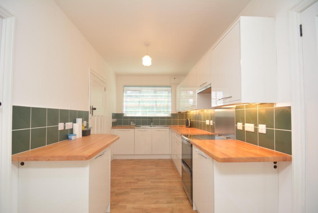 Eastfield Road, RossonWye, HR9 4 bed detached house £1,200 pcm (£