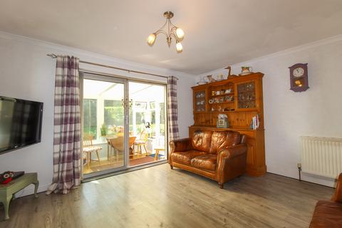 13 Anstey Crescent, Tiverton, EX16 4JW