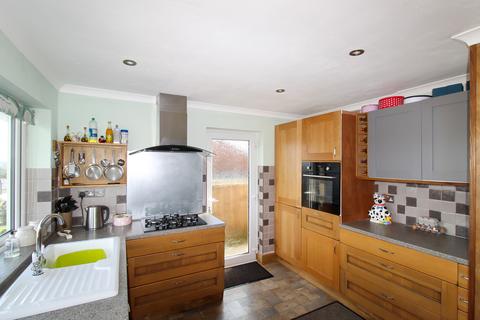13 Anstey Crescent, Tiverton, EX16 4JW