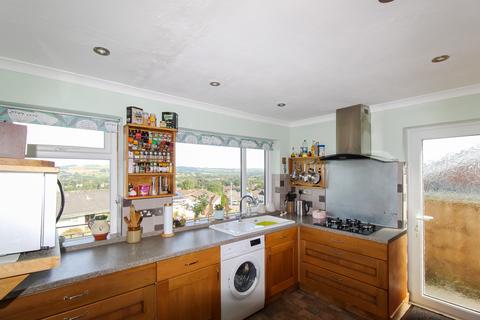 13 Anstey Crescent, Tiverton, EX16 4JW