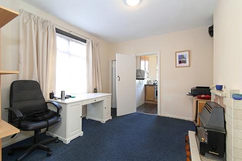 38a Inglemere Road, Mitcham, CR4 2BT