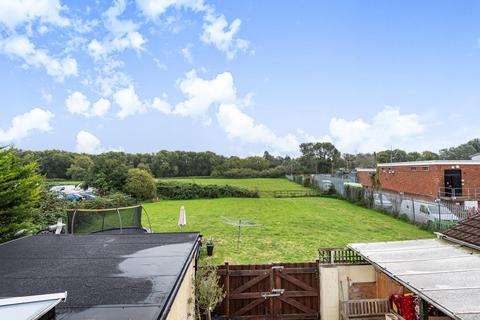 9 Bradford Road, Melksham, SN12 8BU