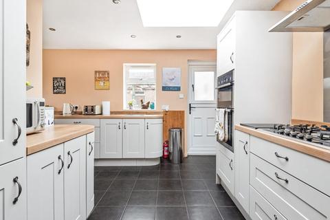 9 Bradford Road, Melksham, SN12 8BU