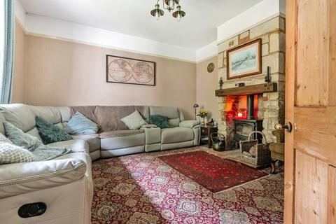 9 Bradford Road, Melksham, SN12 8BU