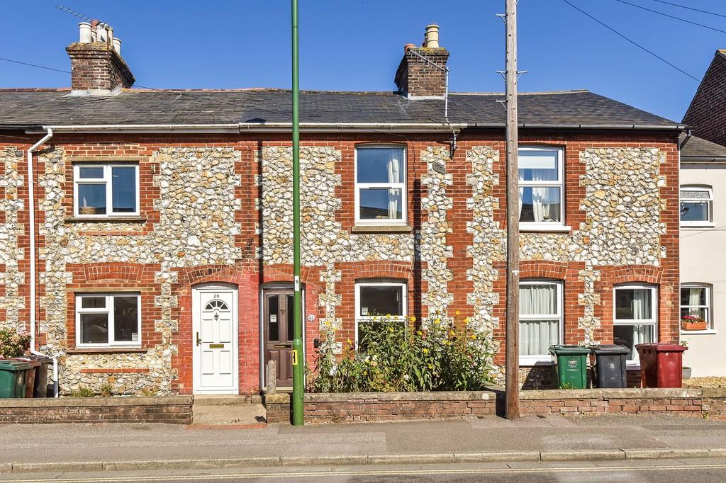 Kingsham Avenue, Chichester 2 bed terraced house £230,000