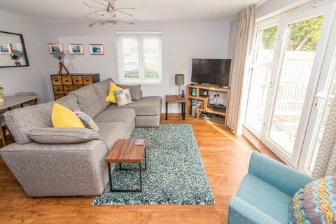 63 Heron Way, Wallington, SM6 9DX