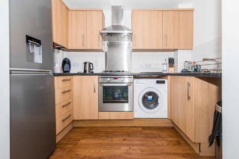 63 Heron Way, Wallington, SM6 9DX