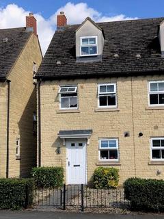 3 bedroom townhouse to rent, Woodford Way,  Witney,  OX28