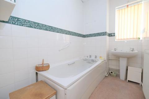 16 Sparrow Drive, Orpington, BR5 1RZ