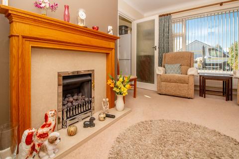 3 Blenheim Close, Brantham, Manningtree, CO11 1TJ