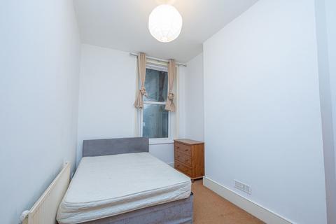2 bedroom apartment to rent, Tottenham Lane, Crouch End, London, N8