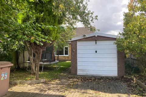 2 bedroom semi-detached bungalow to rent, Harfry Walk, Goole