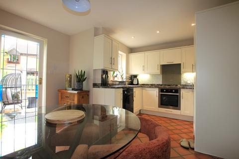 undefined, Barnaby Chase, Clutton
