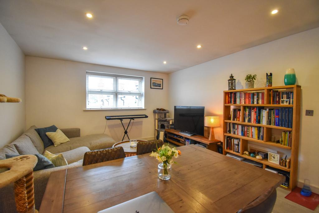 Apartment in Epping - View 4