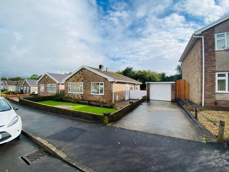 Brookfield, Neath Abbey, SA10 7EF 2 bed detached bungalow £239,995