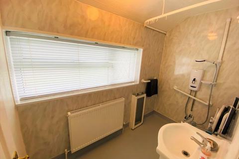 1 Y Berllan, Neath, SA11 3YH