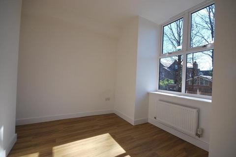 1 bedroom flat to rent, Osborne Road, Levenshulme, Manchester, M19 2DZ