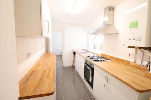 64 Arthur Street, Luton, LU1 3SG