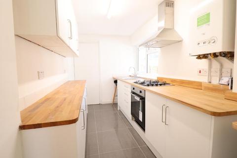 64 Arthur Street, Luton, LU1 3SG