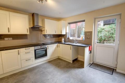 2 bedroom terraced house to rent - Howard Close, Exeter