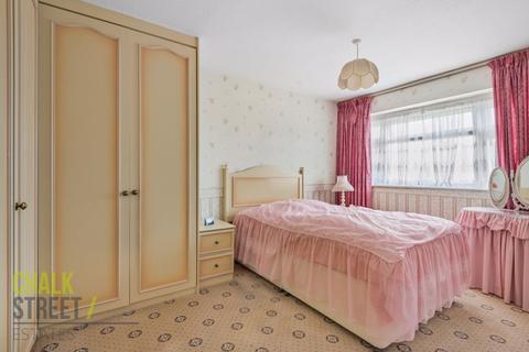 6 Cormorant Walk, Hornchurch, RM12 5HF