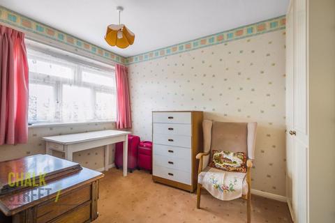 6 Cormorant Walk, Hornchurch, RM12 5HF